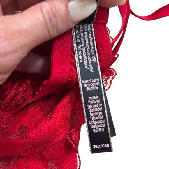 Victoria’s Secret Red Lace Low Cut Demi Unpadded Bra Size 38C - Picture 4 of 12
